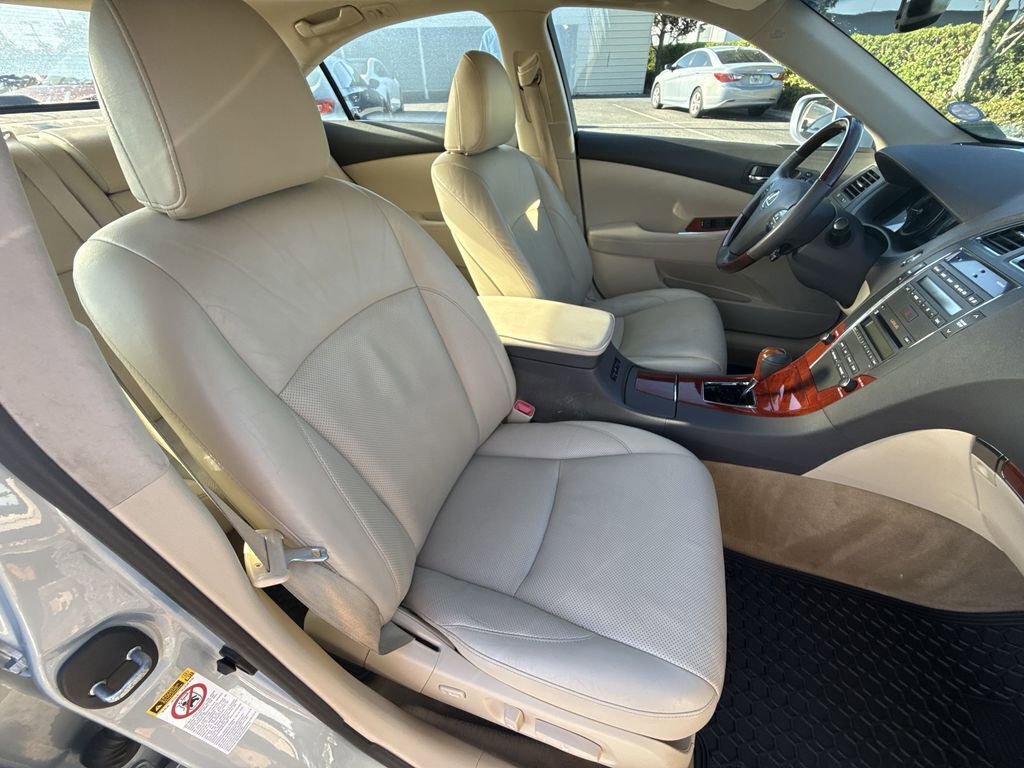 Used 2011 Lexus ES 350 image 25