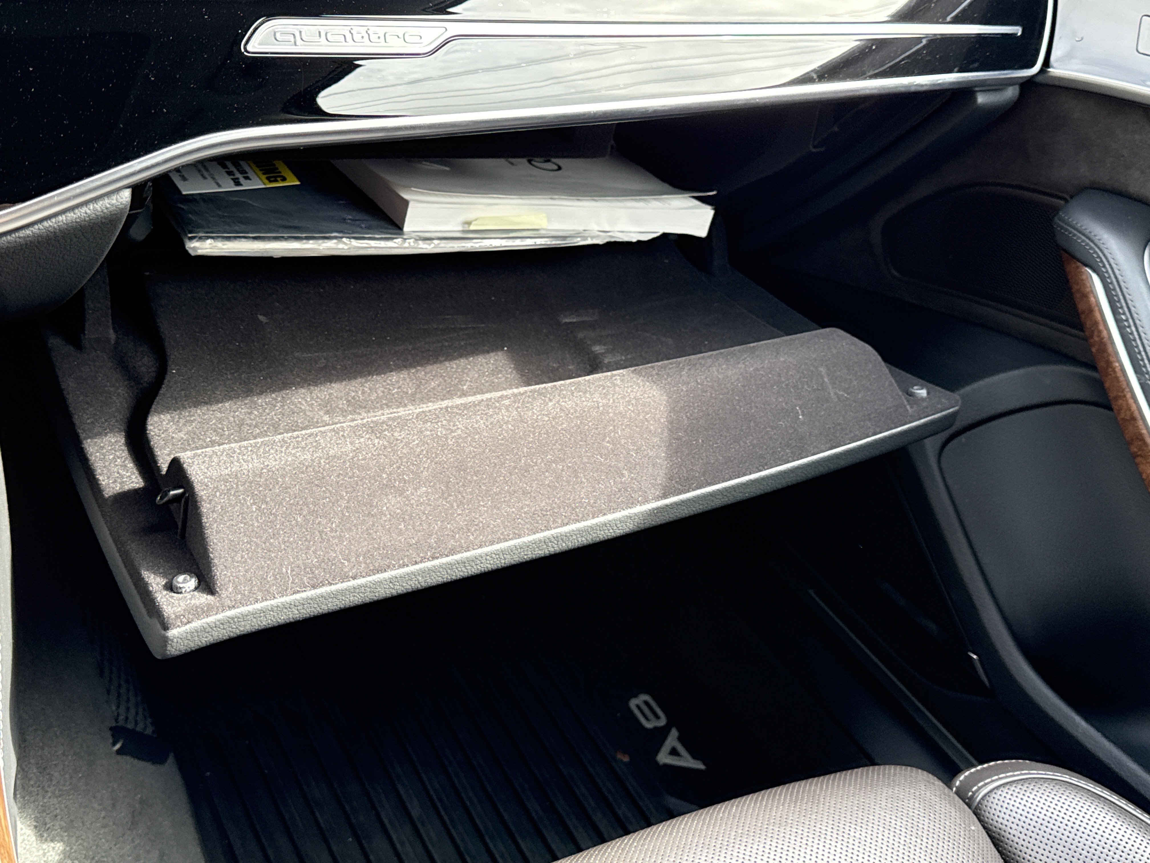 Used 2021 Audi A8 L 4.0T image 28