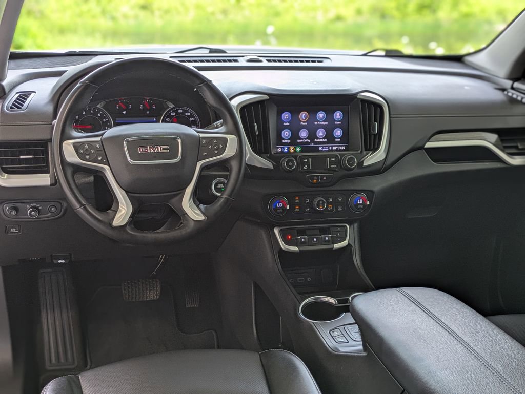 Used 2023 GMC Terrain SLT AWD/4WD image 6