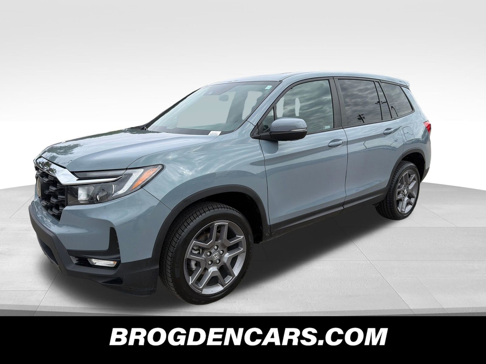 Used 2023 Honda Passport EX-L image 4