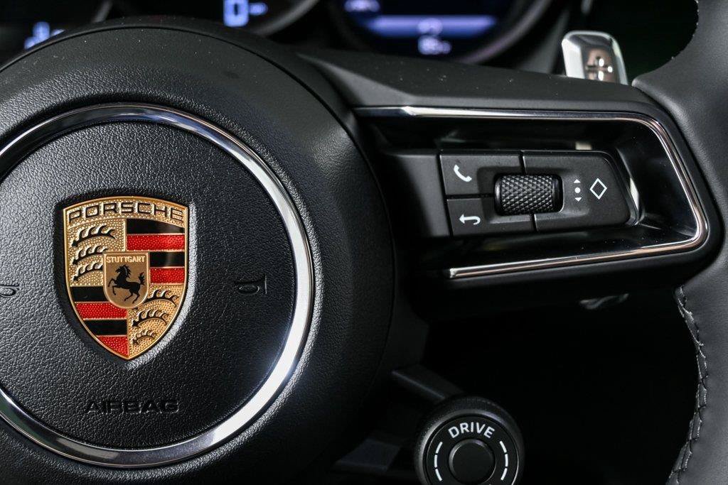 New 2026 Porsche Macan AWD/4WD image 11