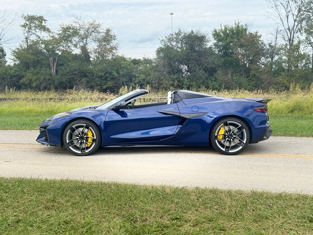 New 2027 Chevrolet Corvette Z06 RWD image 10