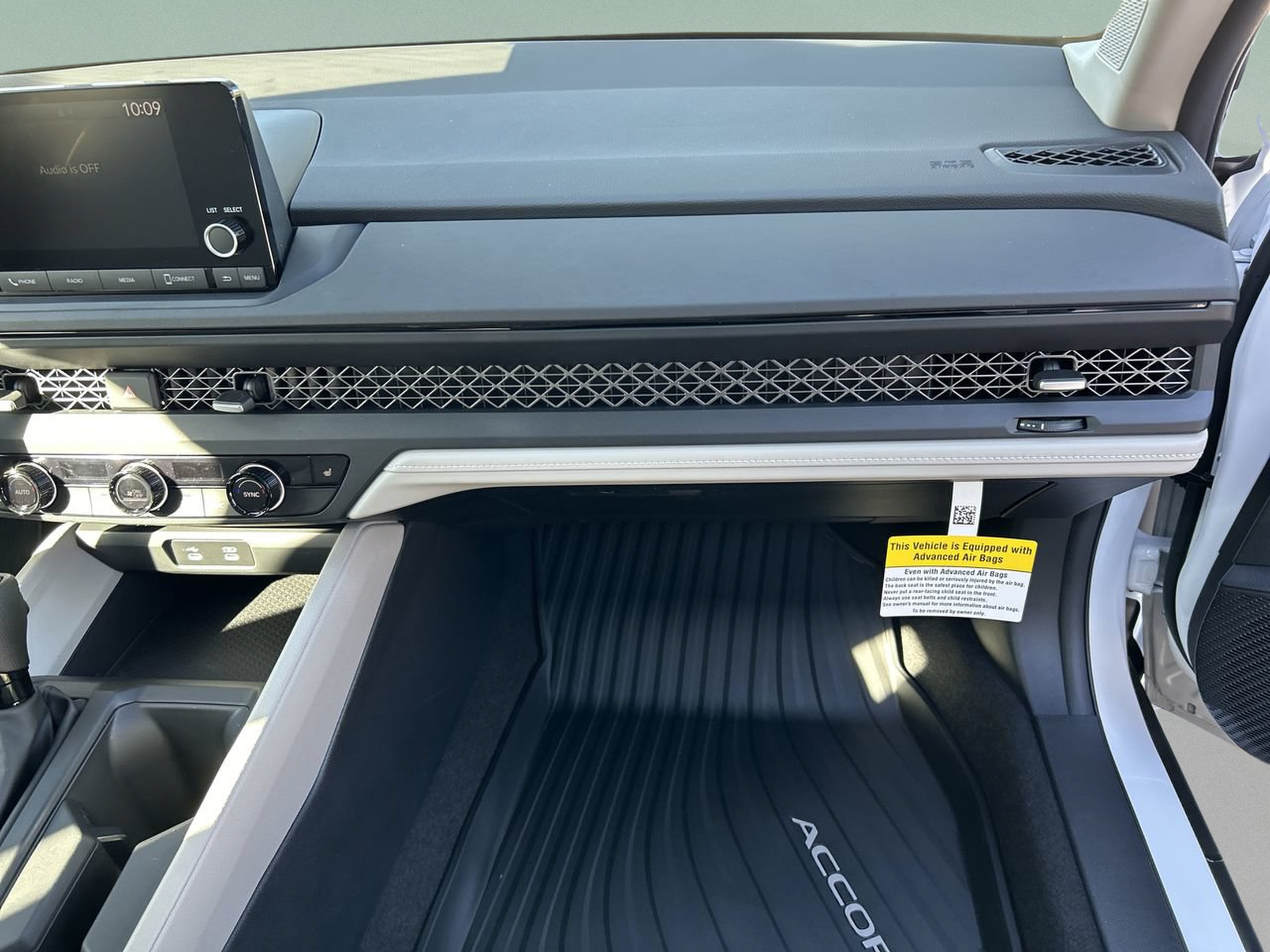 Certified 2024 Honda Accord EX image 18
