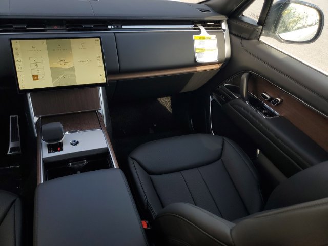 New 2026 Land Rover Range Rover SE AWD/4WD image 16