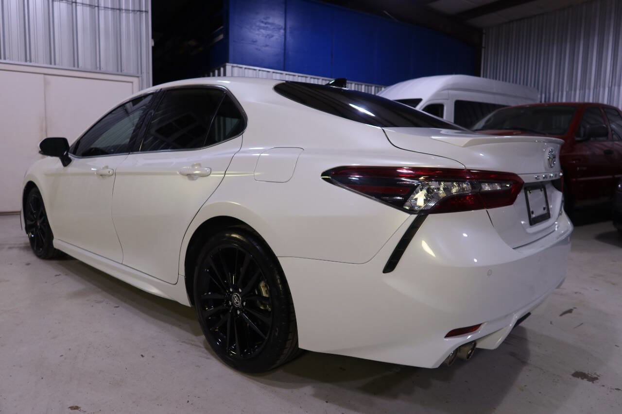 Used 2023 Toyota Camry XSE w/ Navigation Package image 3