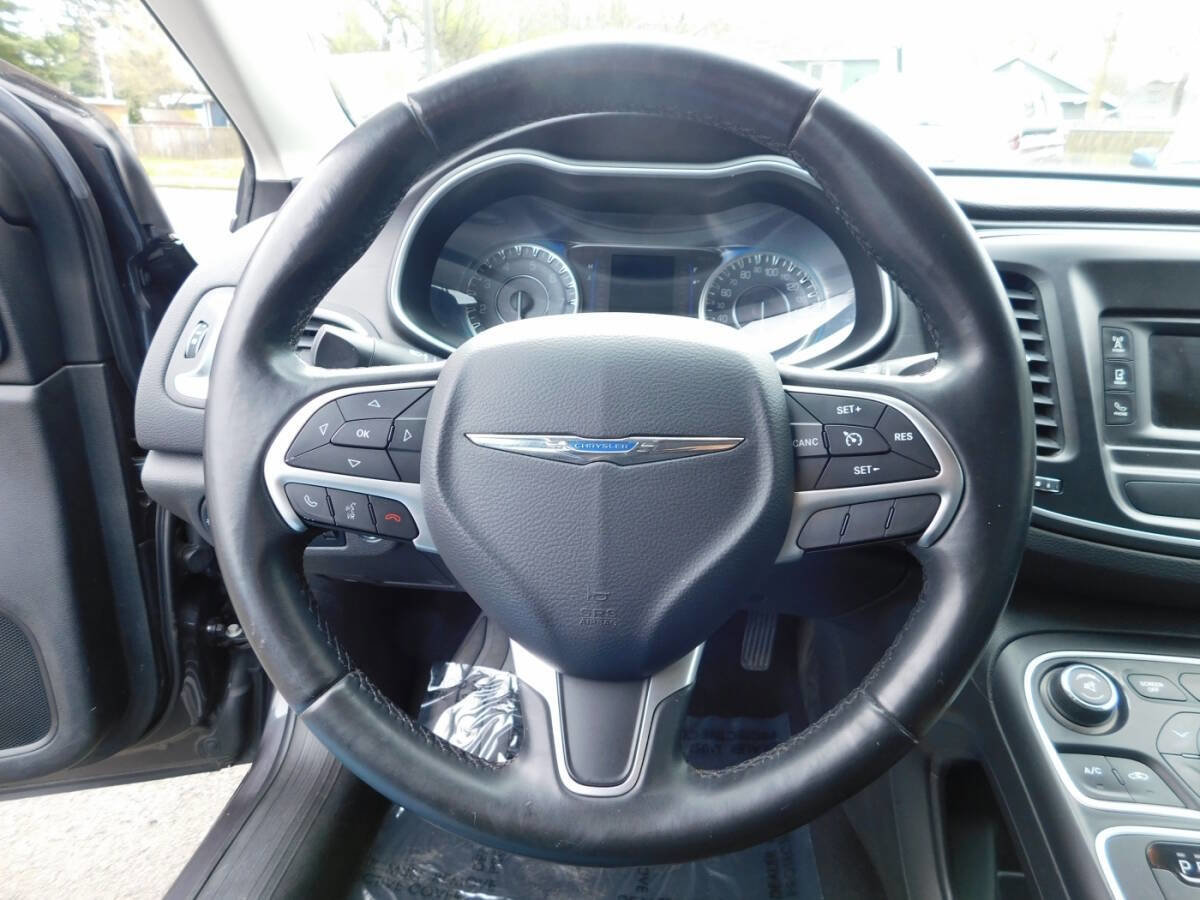 Used 2015 Chrysler 200 Limited w/ Convenience Group FWD image 8