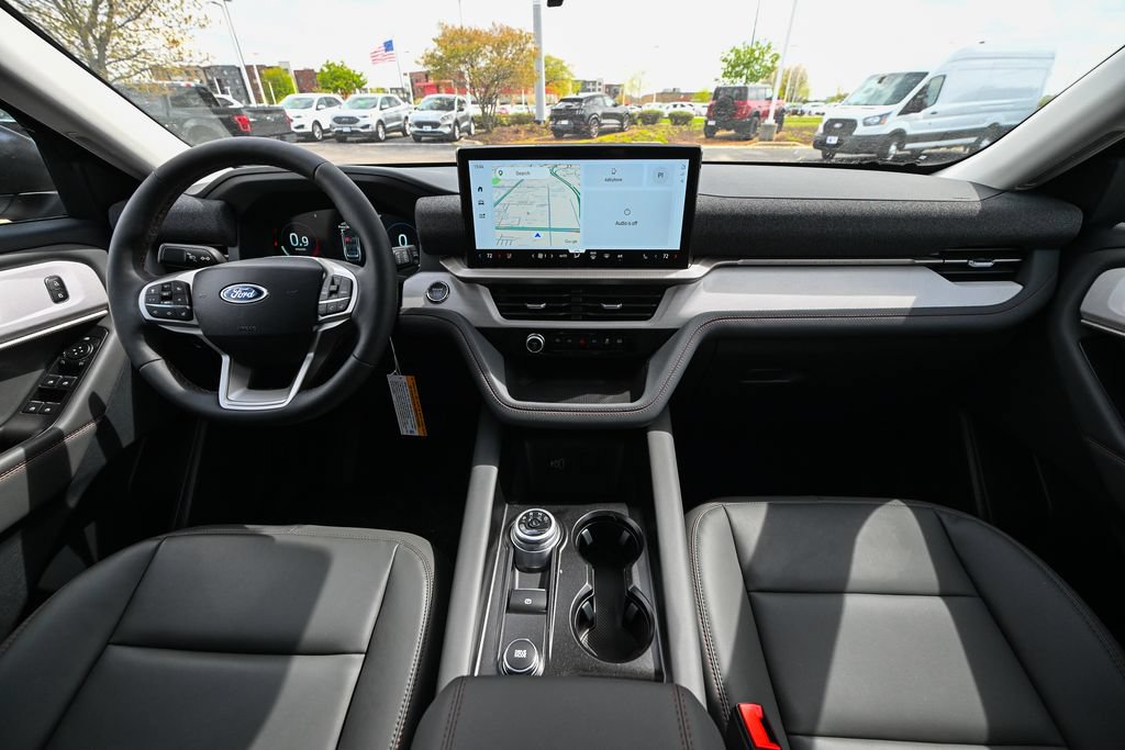New 2026 Ford Explorer Active w/ Active Comfort Package AWD/4WD image 28