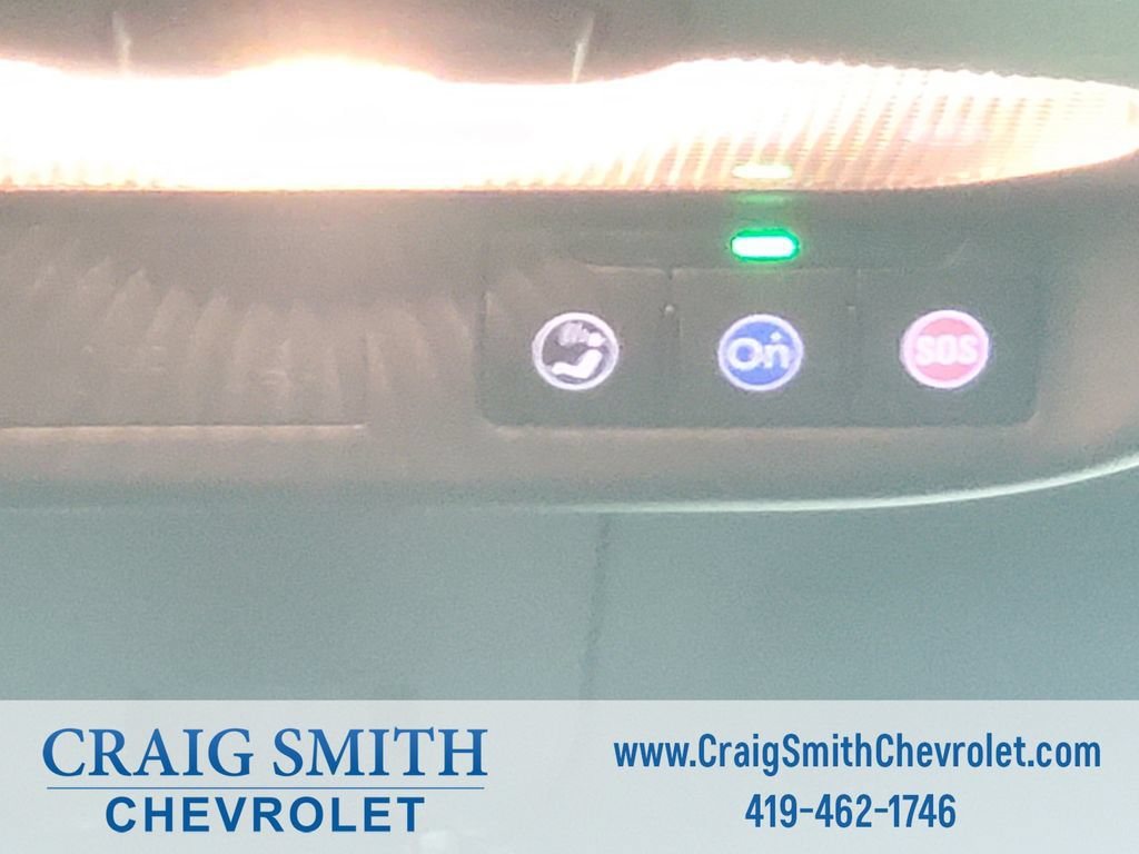 Used 2024 Chevrolet Trax RS w/ Sunroof Package FWD image 24