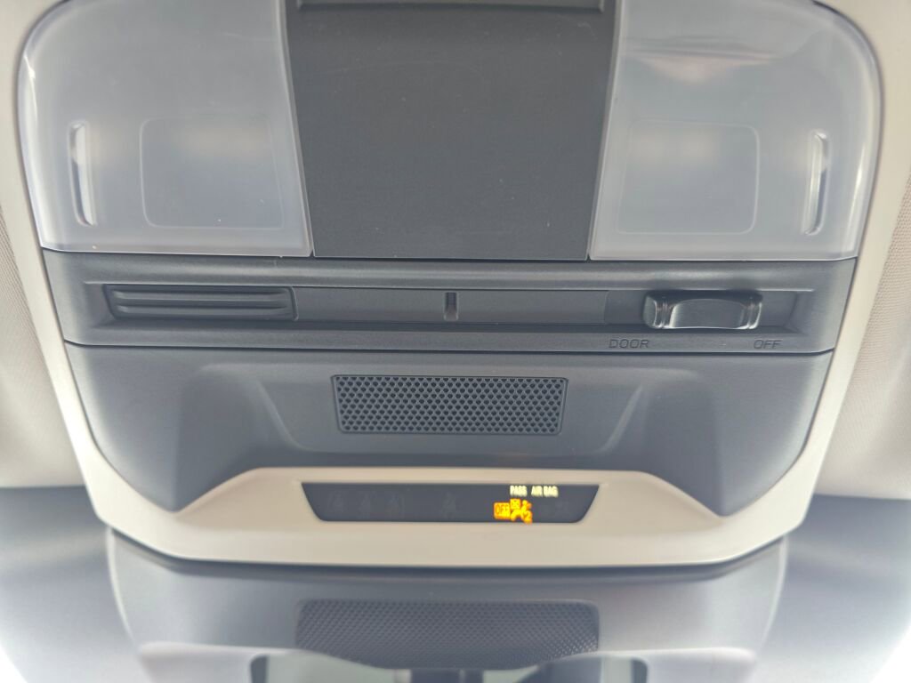 Used 2024 Subaru Crosstrek 2.0i image 29