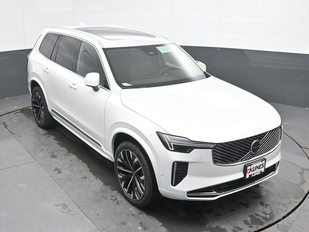 New 2026 Volvo XC90 B6 Plus w/ Protection Package image 29