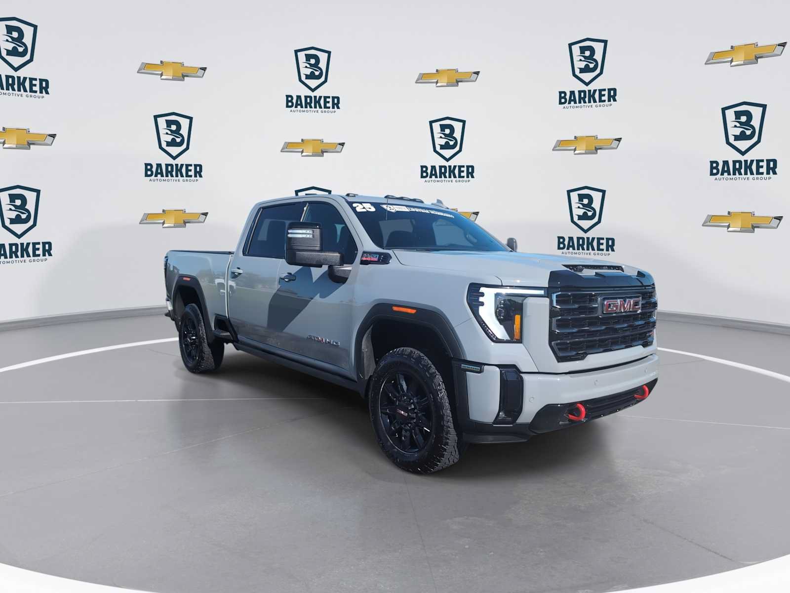 Used 2025 GMC Sierra 2500 AT4 w/ AT4 Premium Plus Package AWD/4WD image 2