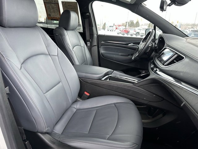 Used 2022 Buick Enclave Premium image 13
