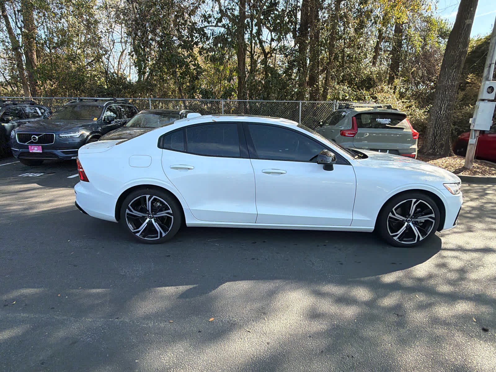 Certified 2024 Volvo S60 B5 Core image 17