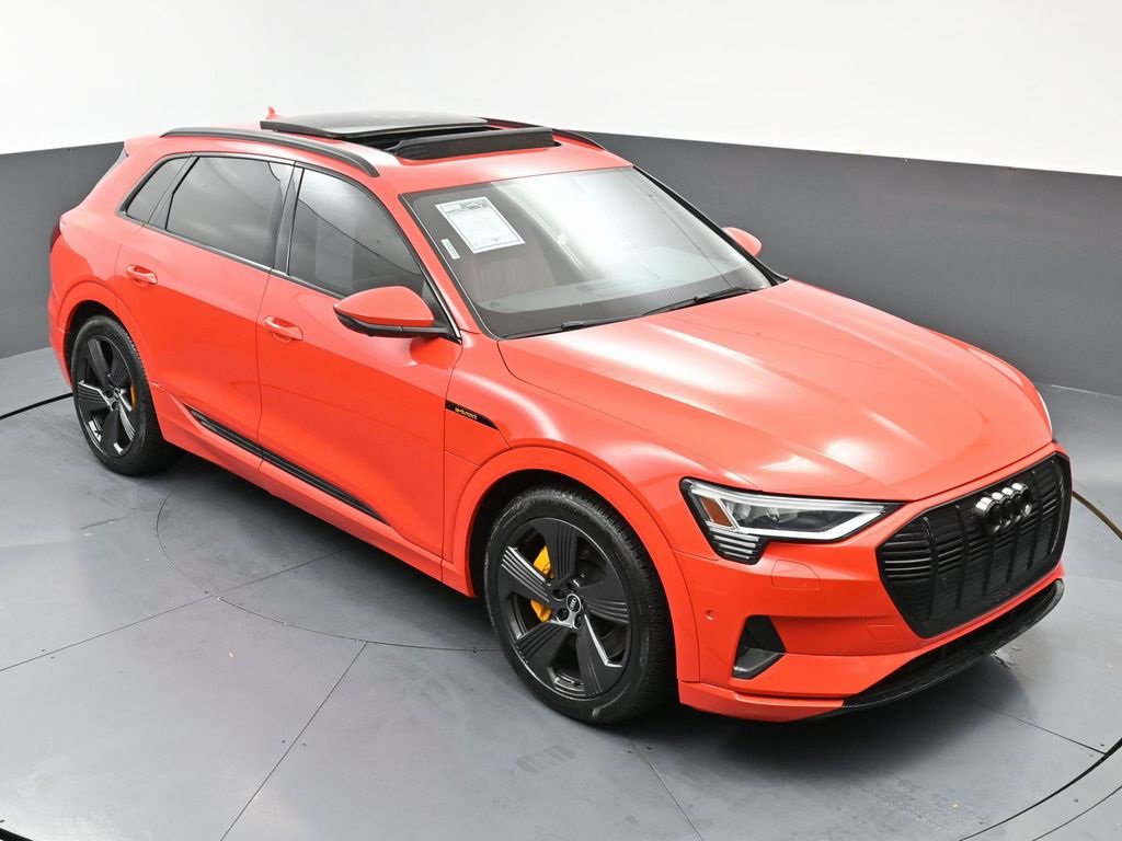 Used 2022 Audi e-tron Premium Plus w/ Premium Plus Package image 45
