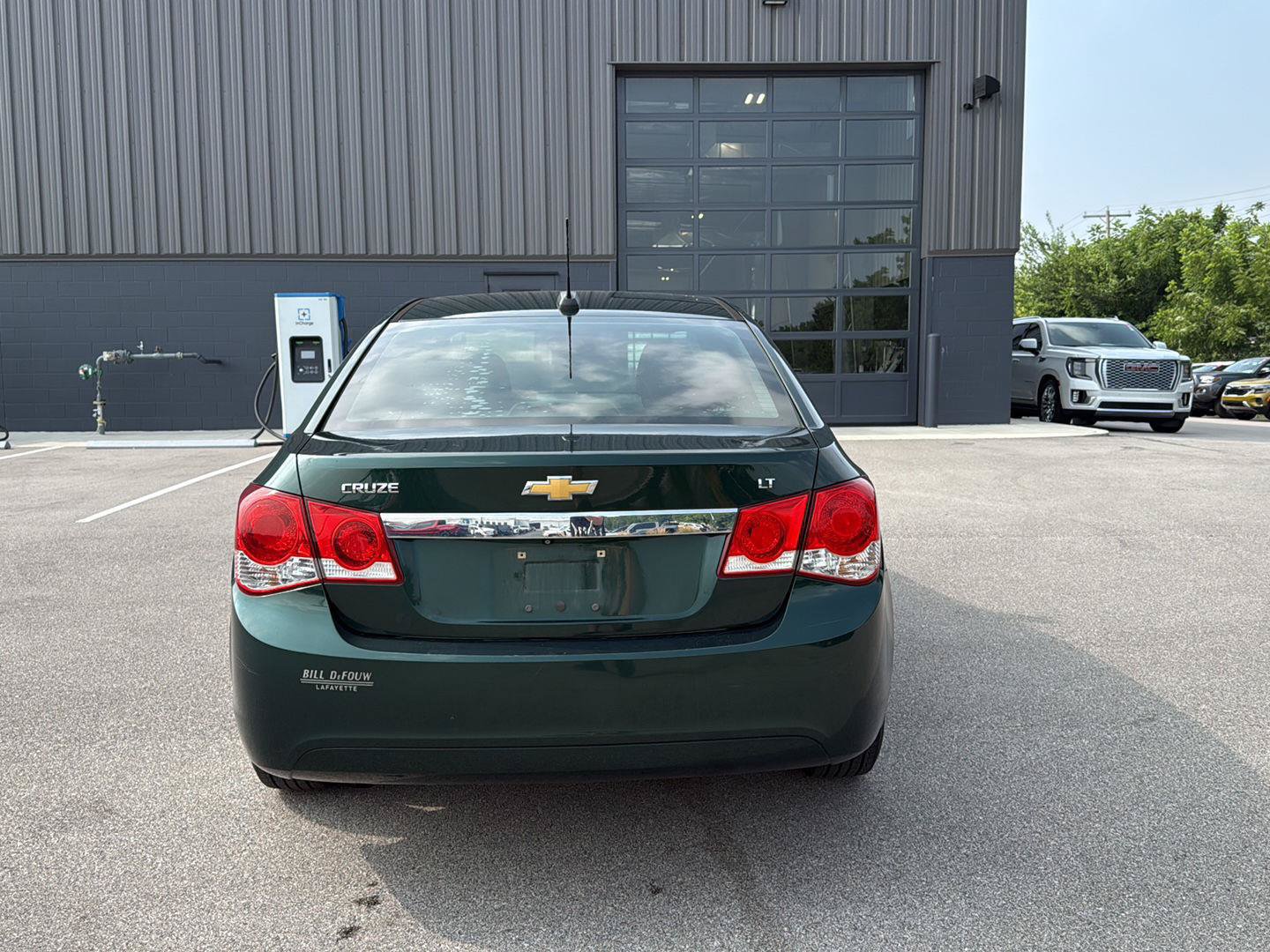 Used 2015 Chevrolet Cruze LT w/ Sun And Sound Package FWD image 4