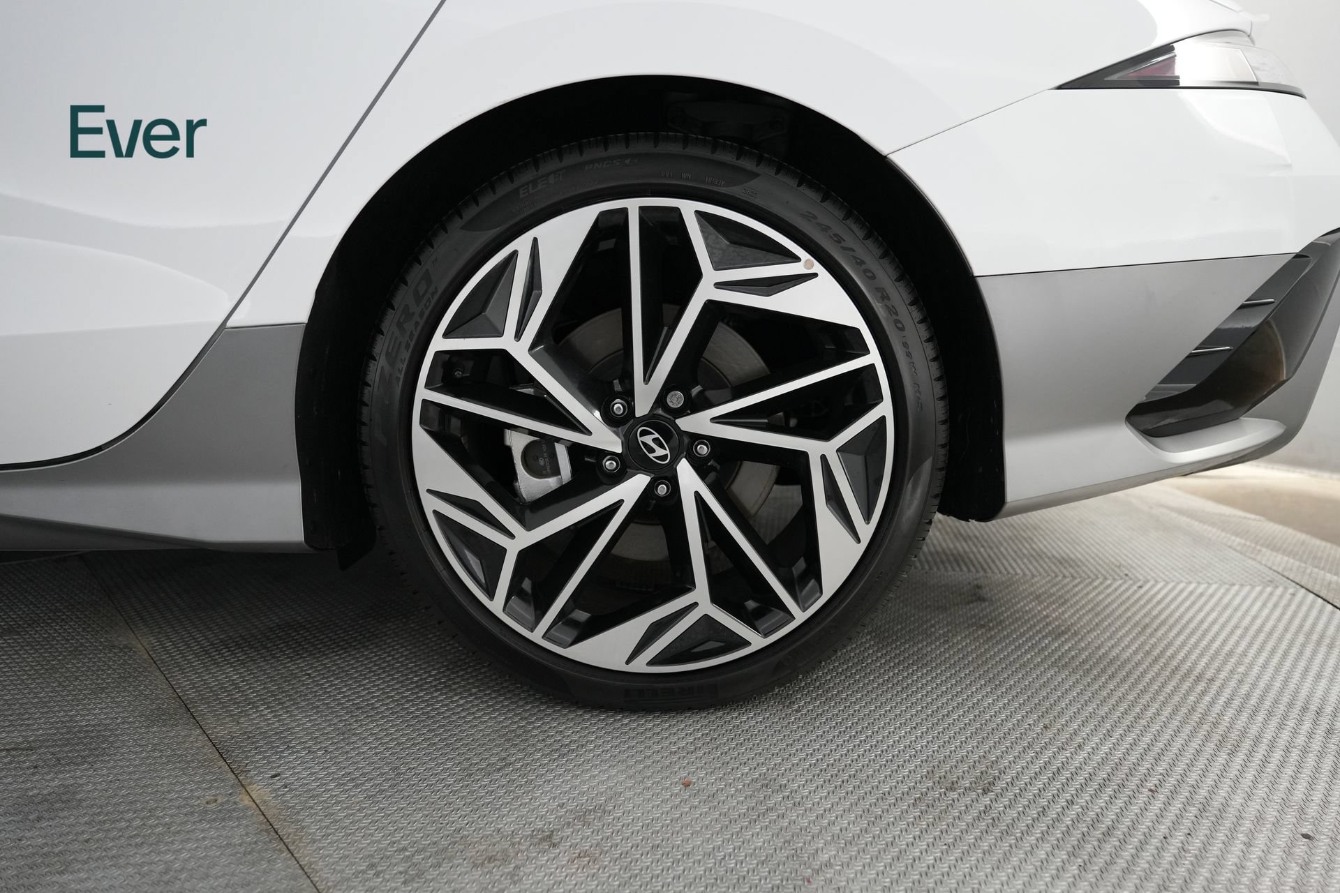 Used 2024 Hyundai Ioniq 6 SEL RWD image 9