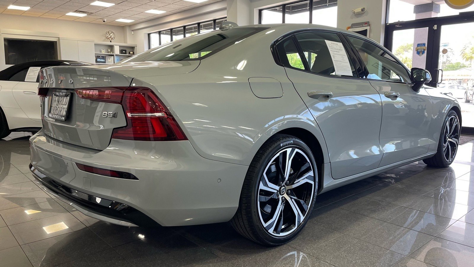 Used 2024 Volvo S60 B5 Plus w/ Climate Package AWD/4WD image 5