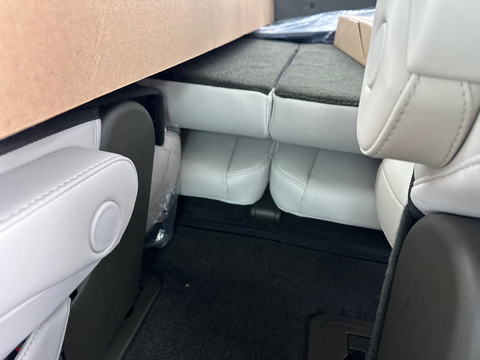 New 2025 Hyundai Santa Fe Calligraphy image 17