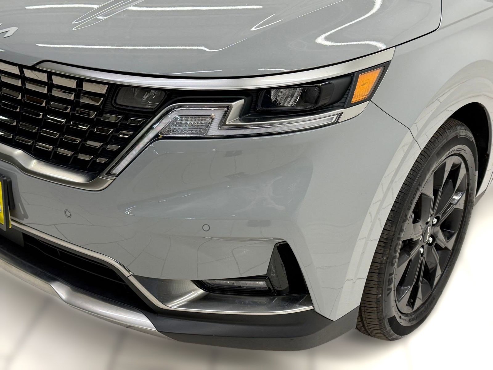 Used 2024 Kia Carnival SX image 9