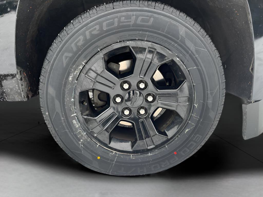 Used 2019 Chevrolet Tahoe LS image 2