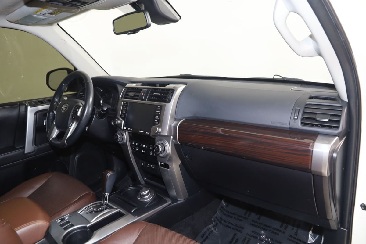 Used 2023 Toyota 4Runner Limited AWD/4WD image 40