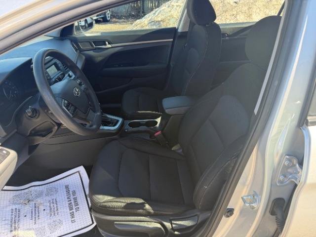 Used 2018 Hyundai Elantra SE FWD image 15