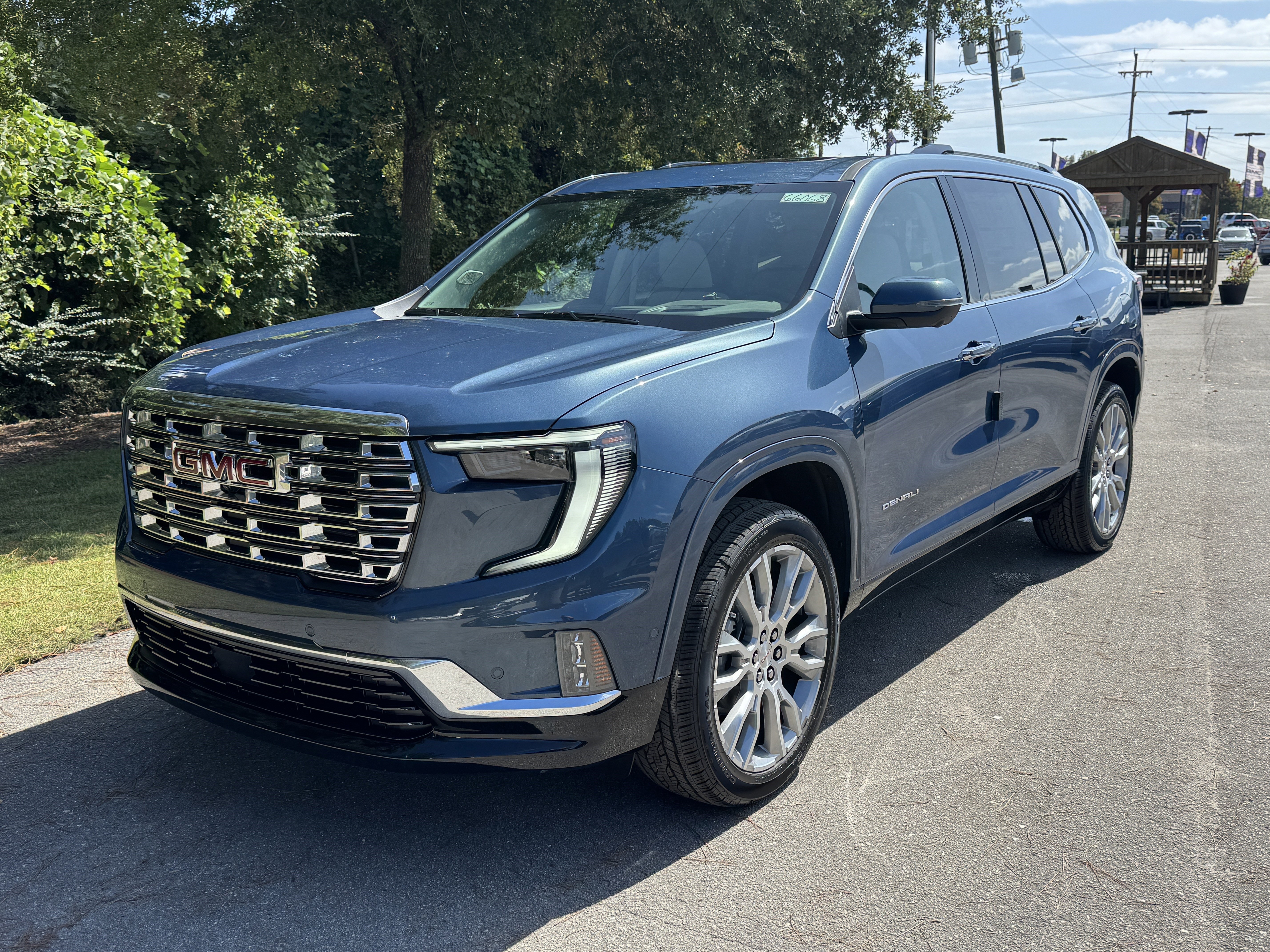 New 2026 GMC Acadia Denali w/ Super Cruise Package image 9