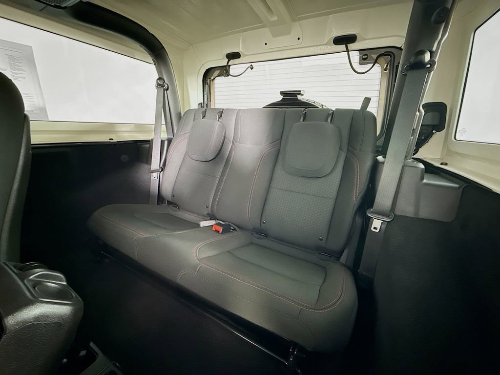 Used 2020 Jeep Wrangler Rubicon AWD/4WD image 26