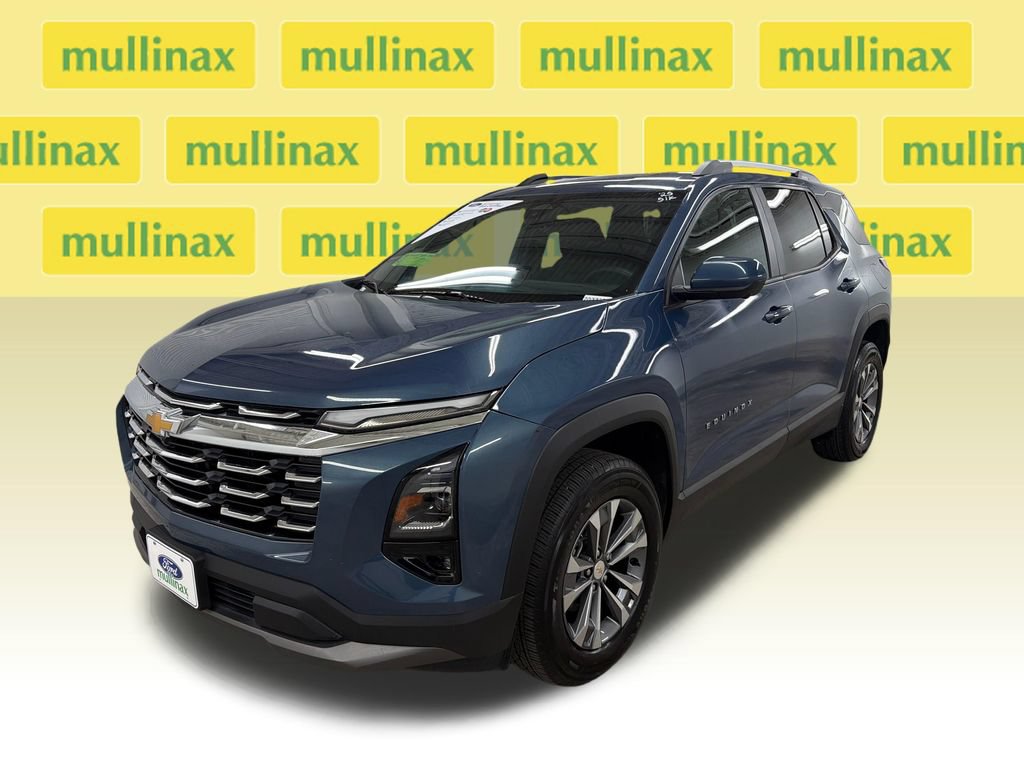 Used 2025 Chevrolet Equinox LT w/ Convenience Package II FWD image 14