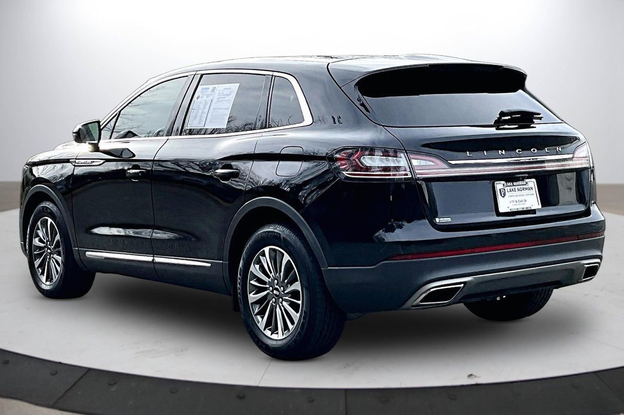 Used 2022 Lincoln Nautilus Reserve image 7