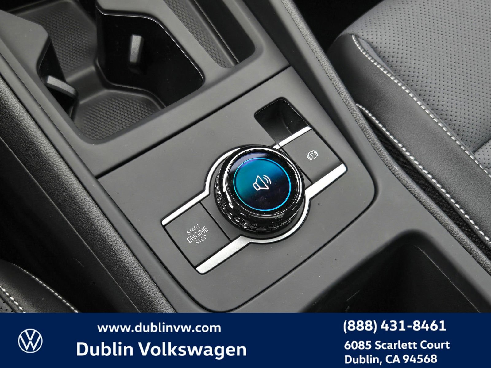 New 2026 Volkswagen Tiguan SE AWD/4WD image 15