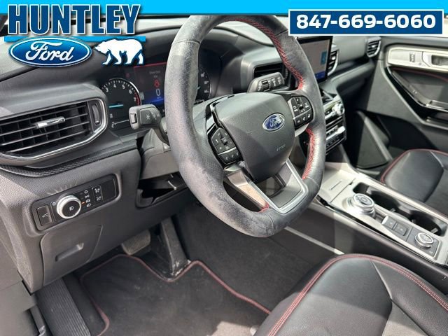 Used 2023 Ford Explorer ST-Line w/ Class IV Trailer Tow Package AWD/4WD image 23