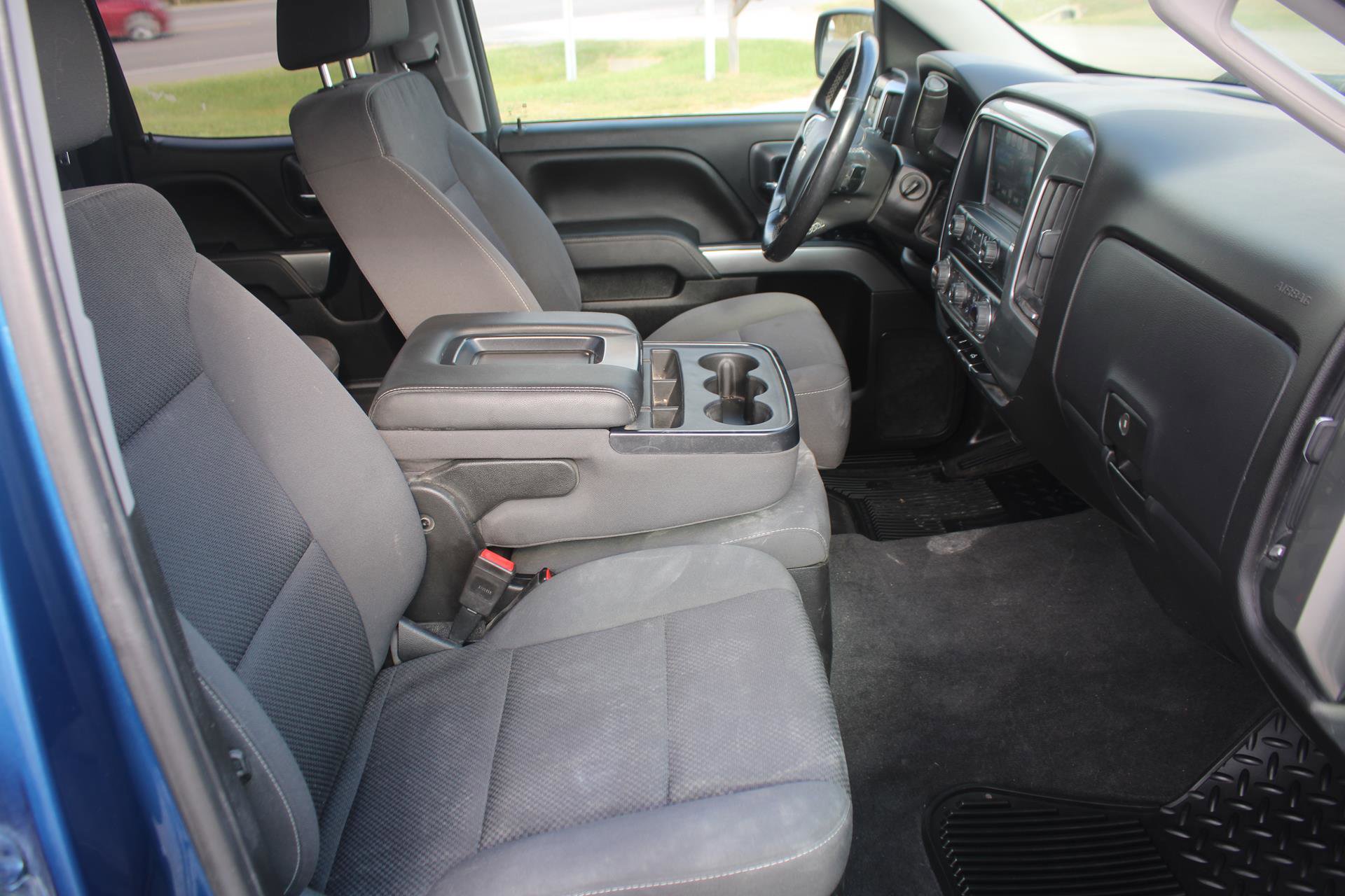 Used 2019 Chevrolet Silverado 1500 LT w/ All Star Edition image 15
