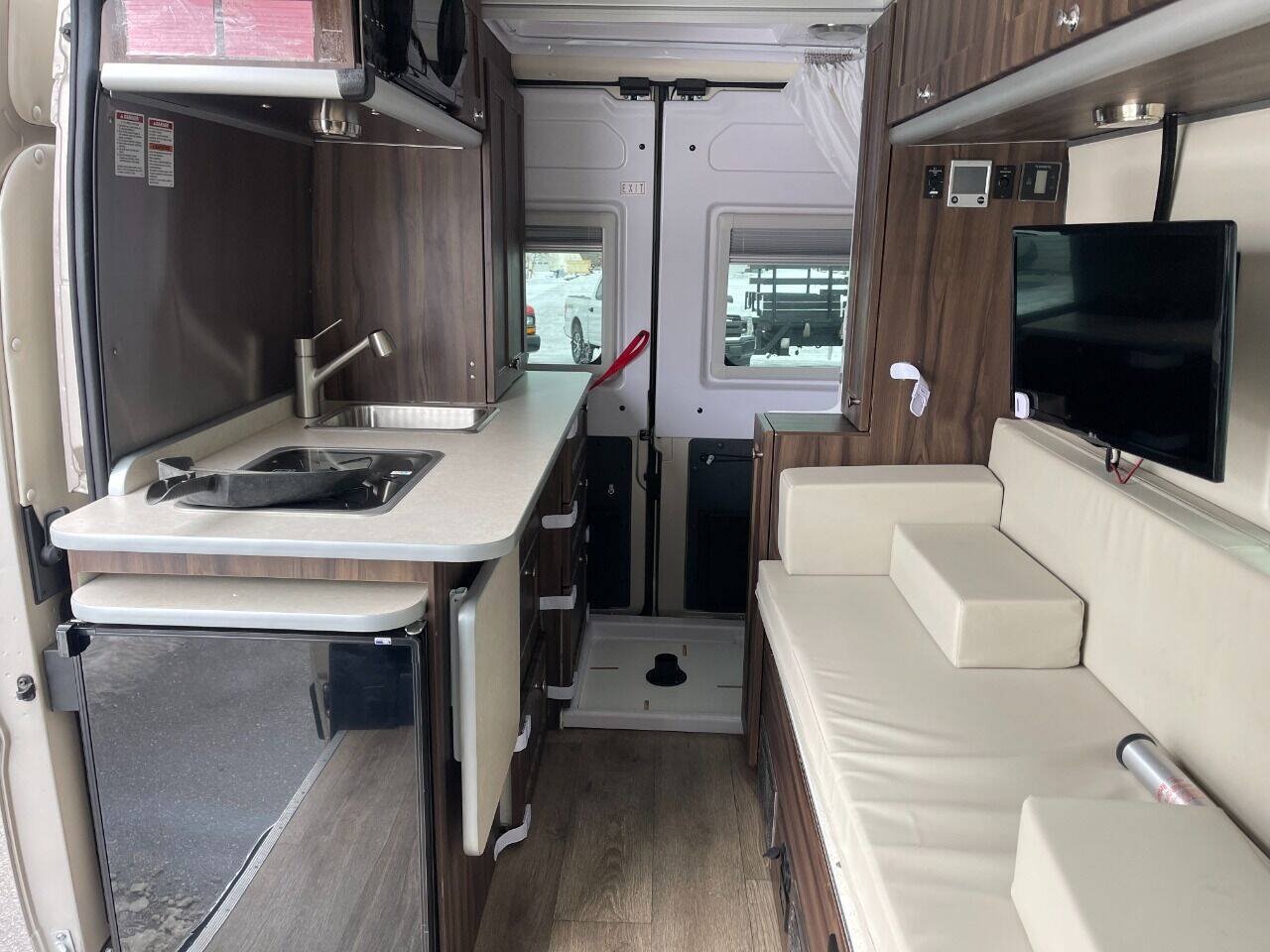 Used 2018 RAM ProMaster 1500 w/ Premium Appearance Group FWD image 20