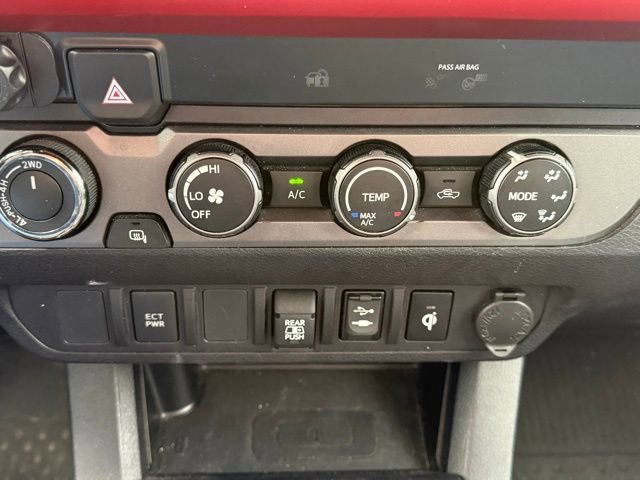 Used 2019 Toyota Tacoma TRD Off-Road AWD/4WD image 24