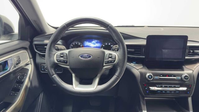 Used 2020 Ford Explorer Limited w/ Hybrid Equipment Group 310A RWD image 22