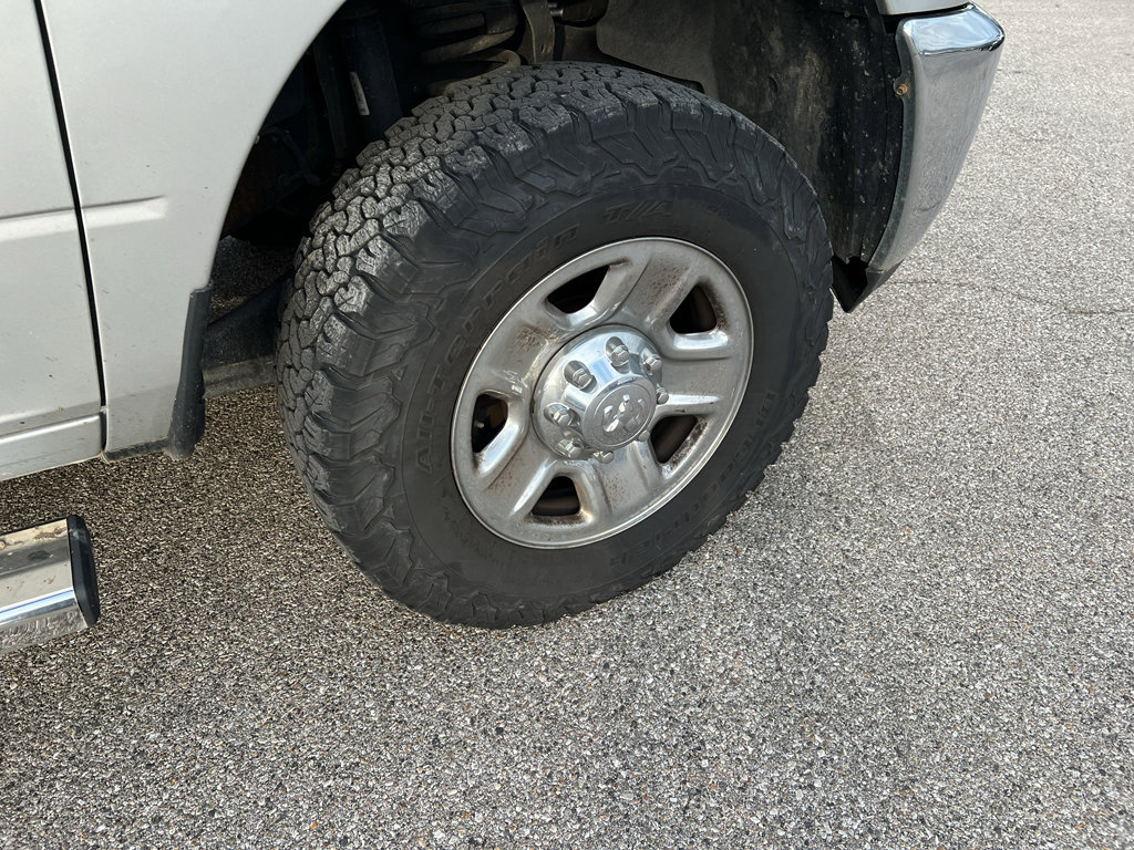 Used 2017 RAM 2500 SLT image 10