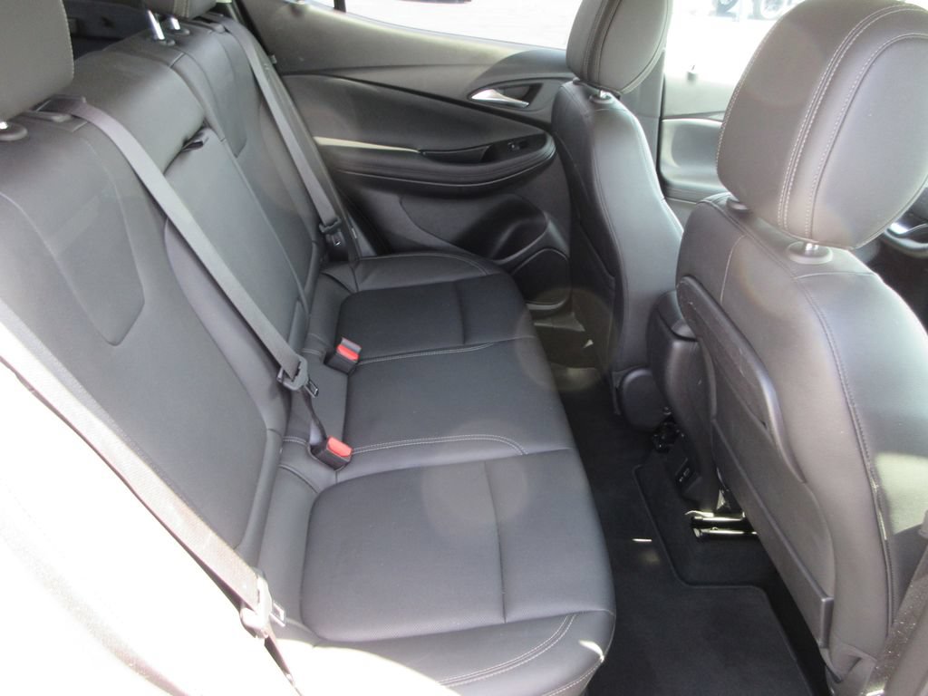 Certified 2024 Buick Encore GX Sport Touring w/ Comfort Package FWD image 18