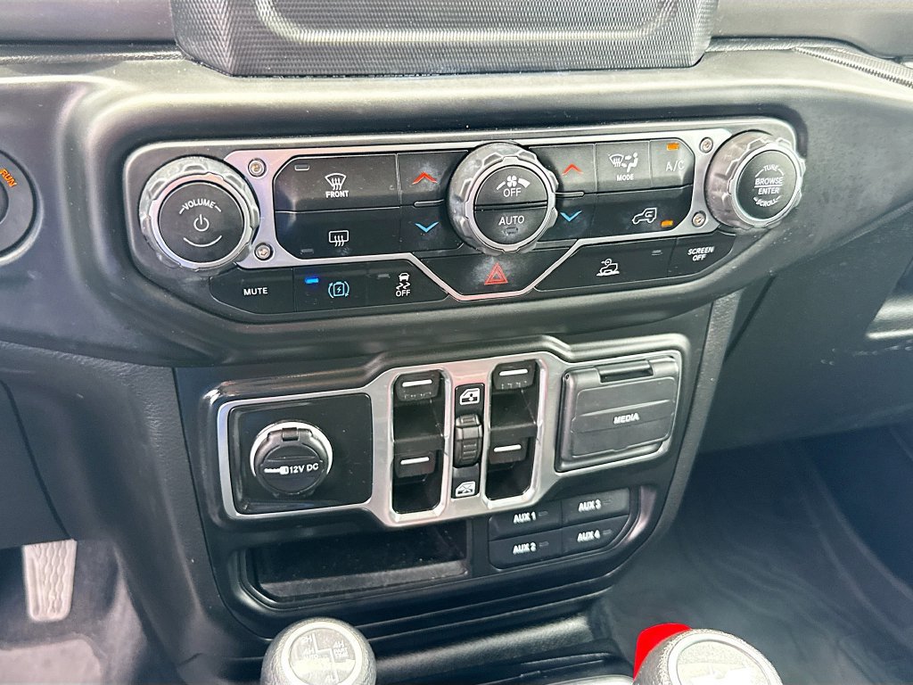 Certified 2023 Jeep Wrangler Unlimited AWD/4WD image 17