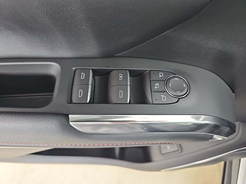 Certified 2024 Chevrolet Traverse RS w/ LPO, Floor Liner Package AWD/4WD image 35