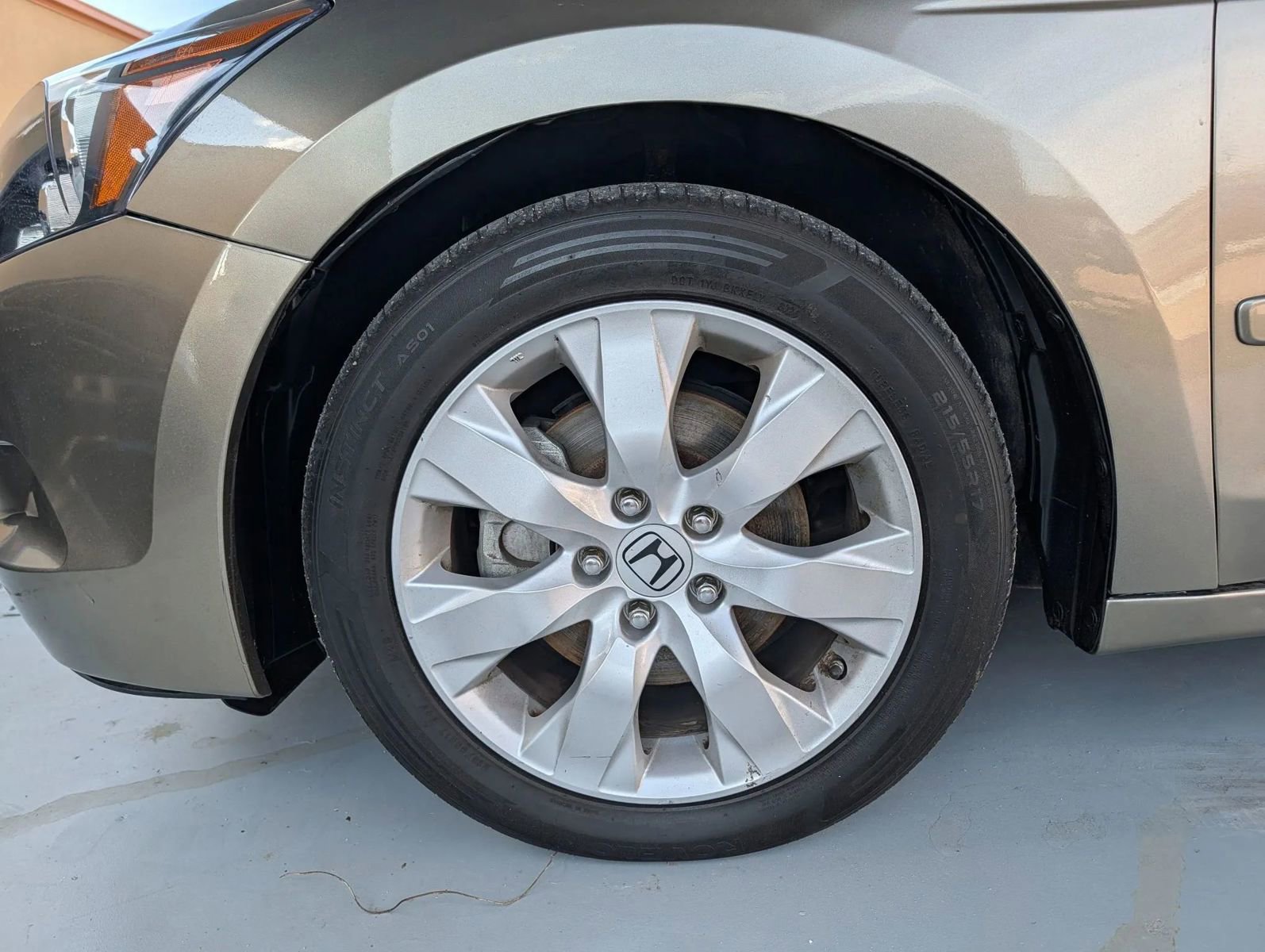 Used 2009 Honda Accord EX image 8