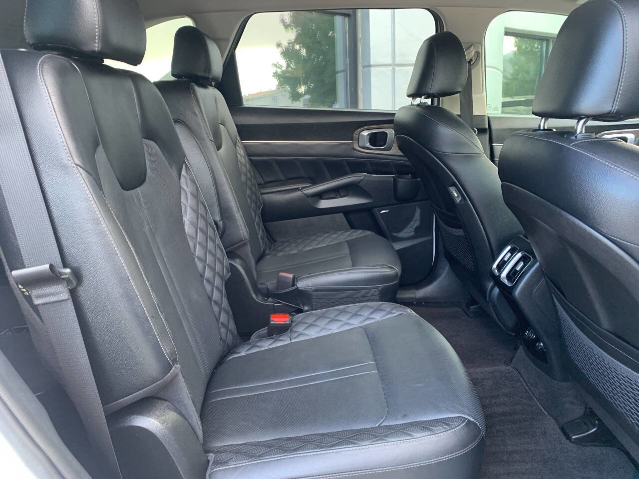 Used 2021 Kia Sorento SX Prestige image 12