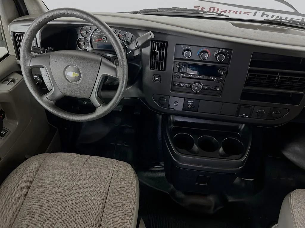 Used 2015 Chevrolet Express 2500 image 20