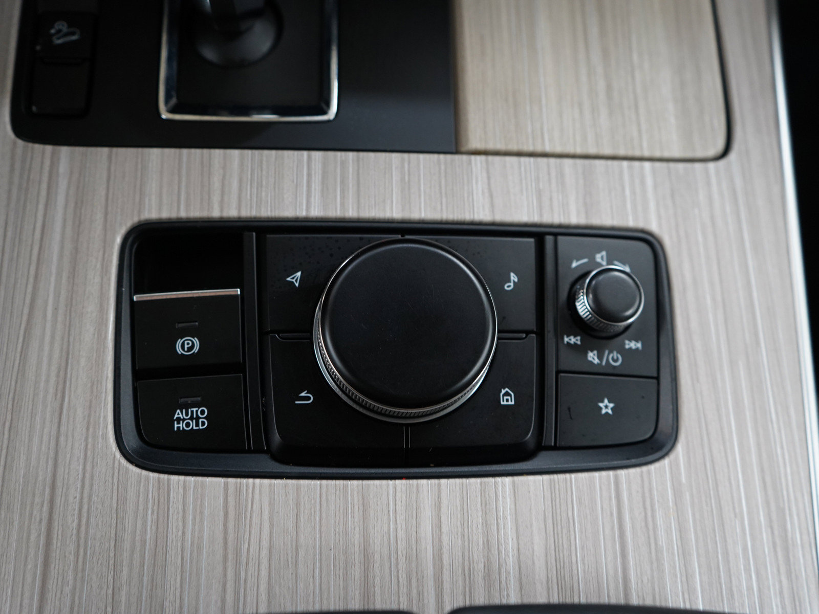 Certified 2024 MAZDA CX-90 Plug-In Hybrid w/ Preferred AWD/4WD image 25