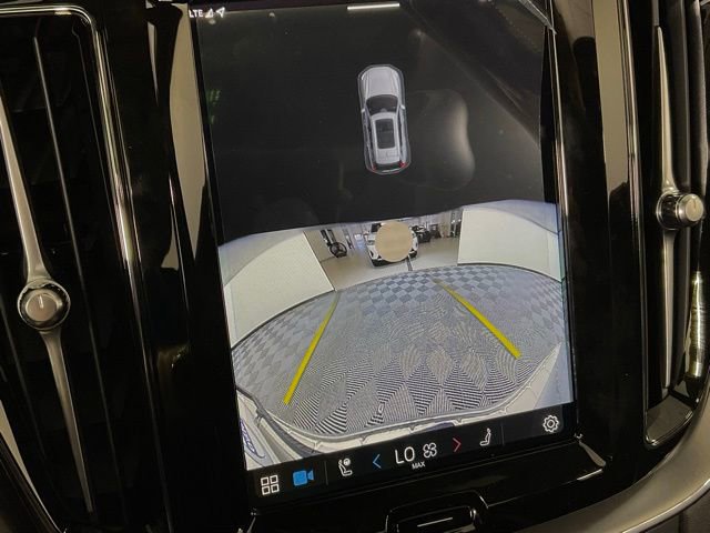 New 2025 Volvo XC60 B5 Core w/ Protection Package Premier image 15