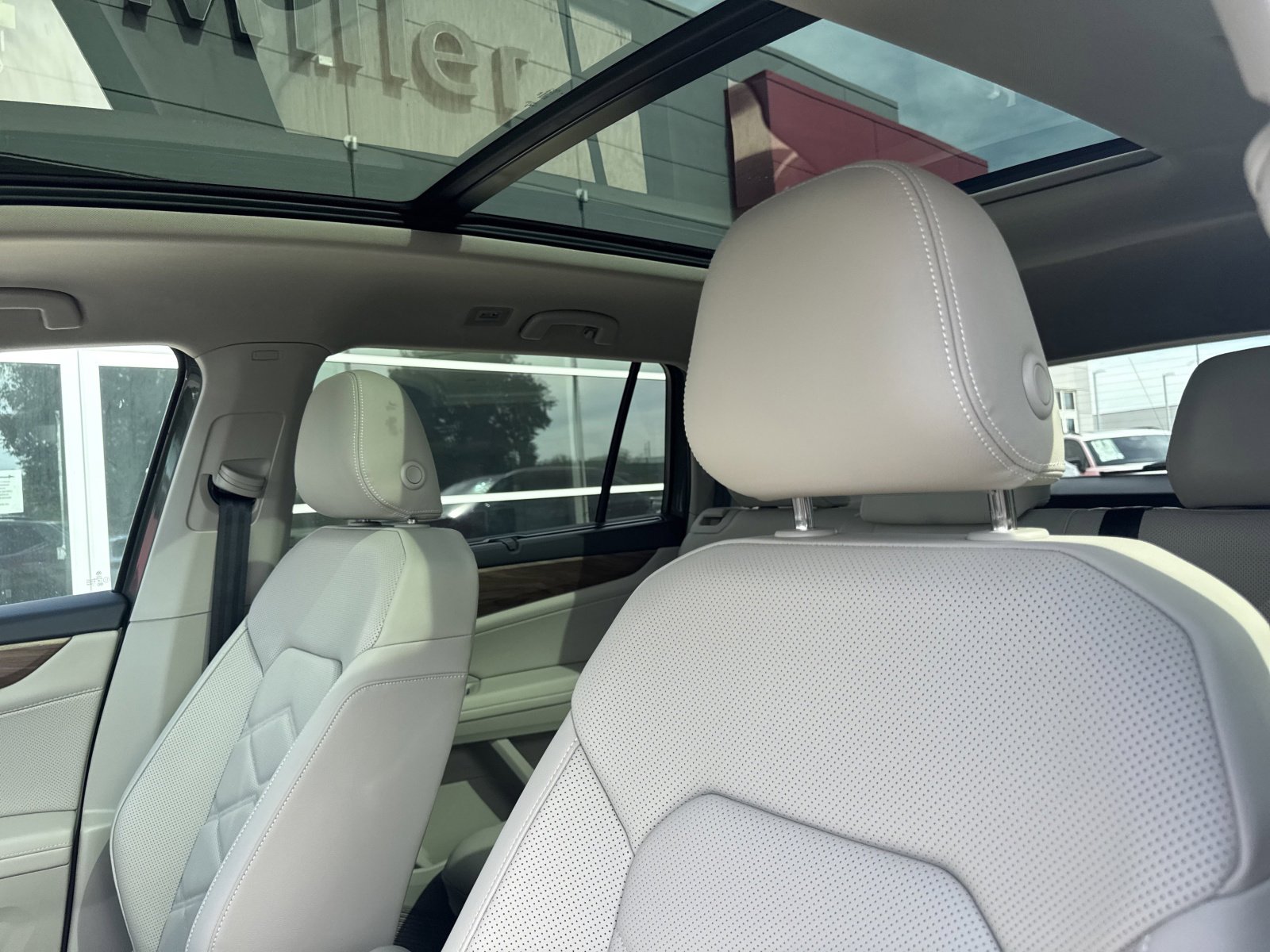 New 2026 Volkswagen Atlas SE image 15