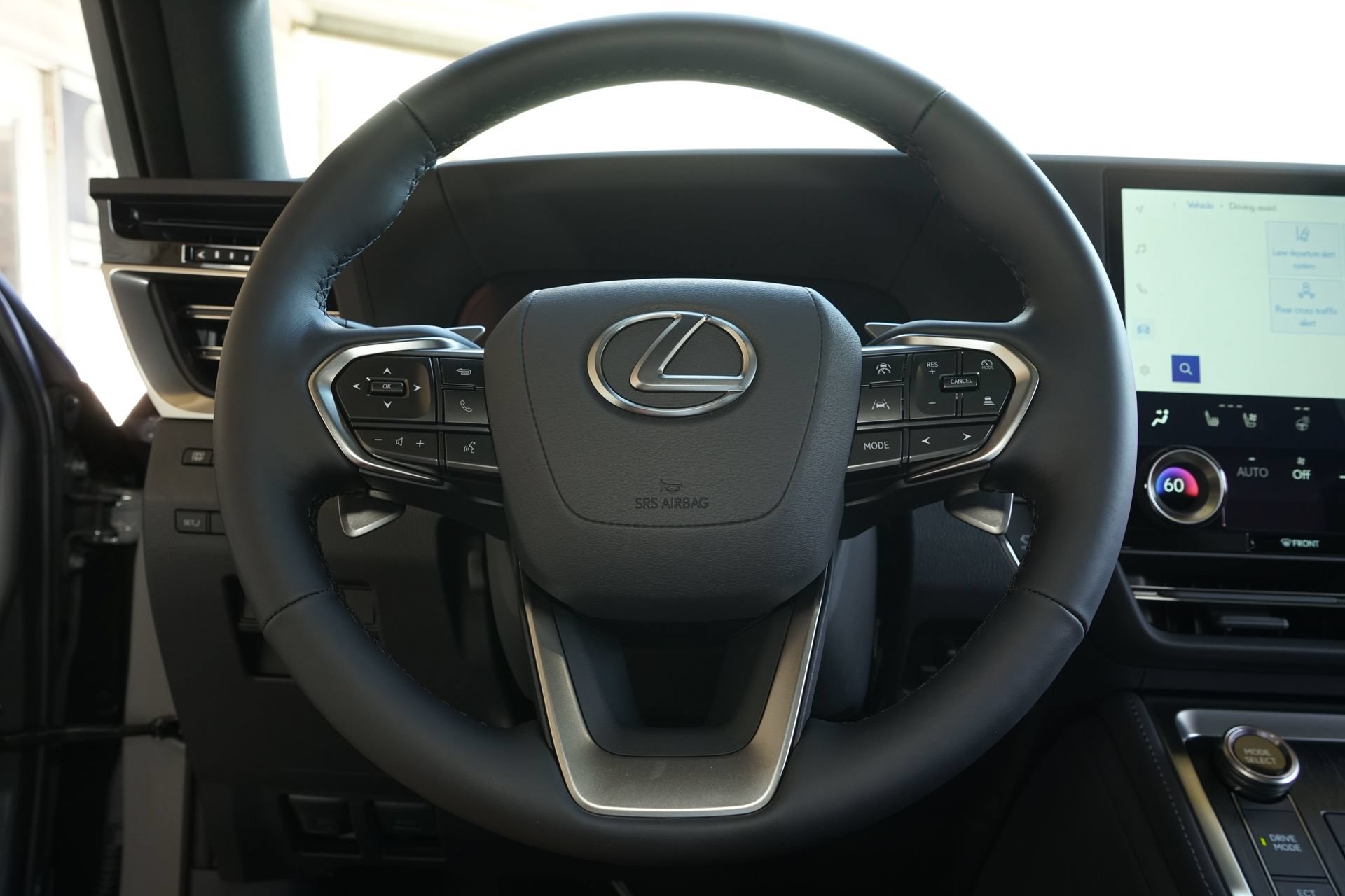 Used 2026 Lexus GX 550 w/ Accessory Package (2T) AWD/4WD image 6