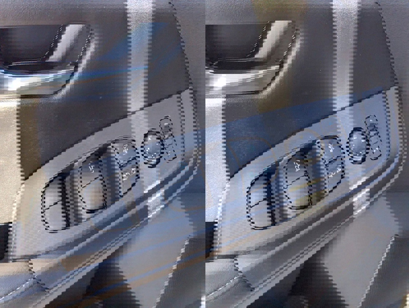 New 2025 Nissan Sentra SV image 15