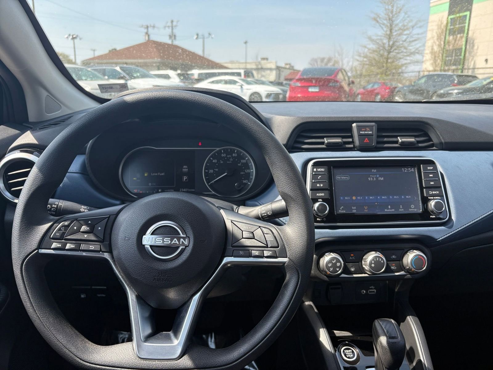 Used 2025 Nissan Versa SV image 32