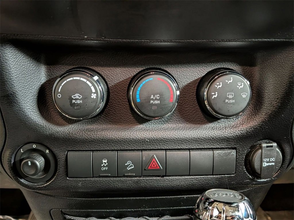 Used 2015 Jeep Wrangler Sport w/ Quick Order Package 24S image 22